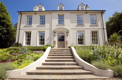 Classical Neo-Georgian Country House Classical Neo-Georgian Country House
