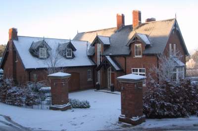 pair_of_new_contemporary_arts_and_crafts_style_dwellings_with_decorative_chimneys_4 pair_of_new_contemporary_arts_and_crafts_style_dwellings_with_decorative_chimneys_4